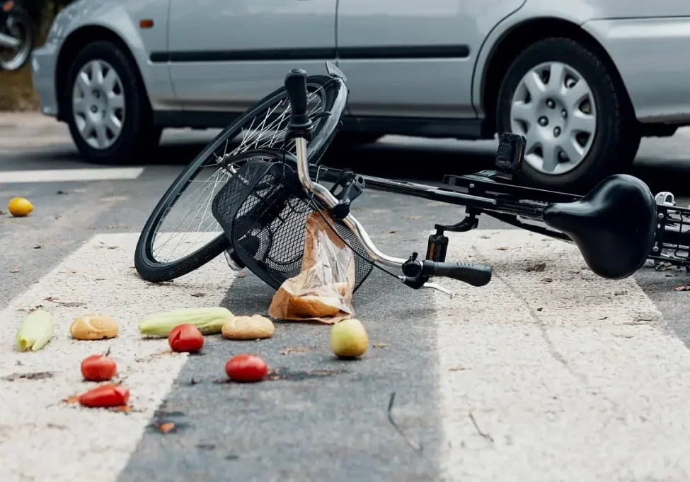 bicycle-accident-broken-bike-min bicycle-accident-broken-bike-min